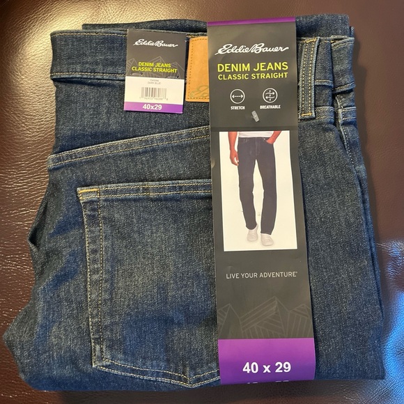 NWT Eddie Bauer Men’s Classic Straight Fit Denim Blue Jeans 40 X 29 - Dark Blue - Picture 1 of 4